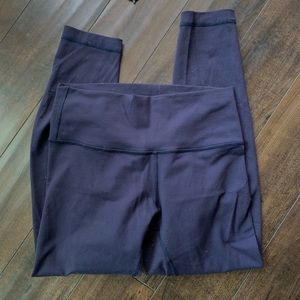 Lululemon Wonder under leggings